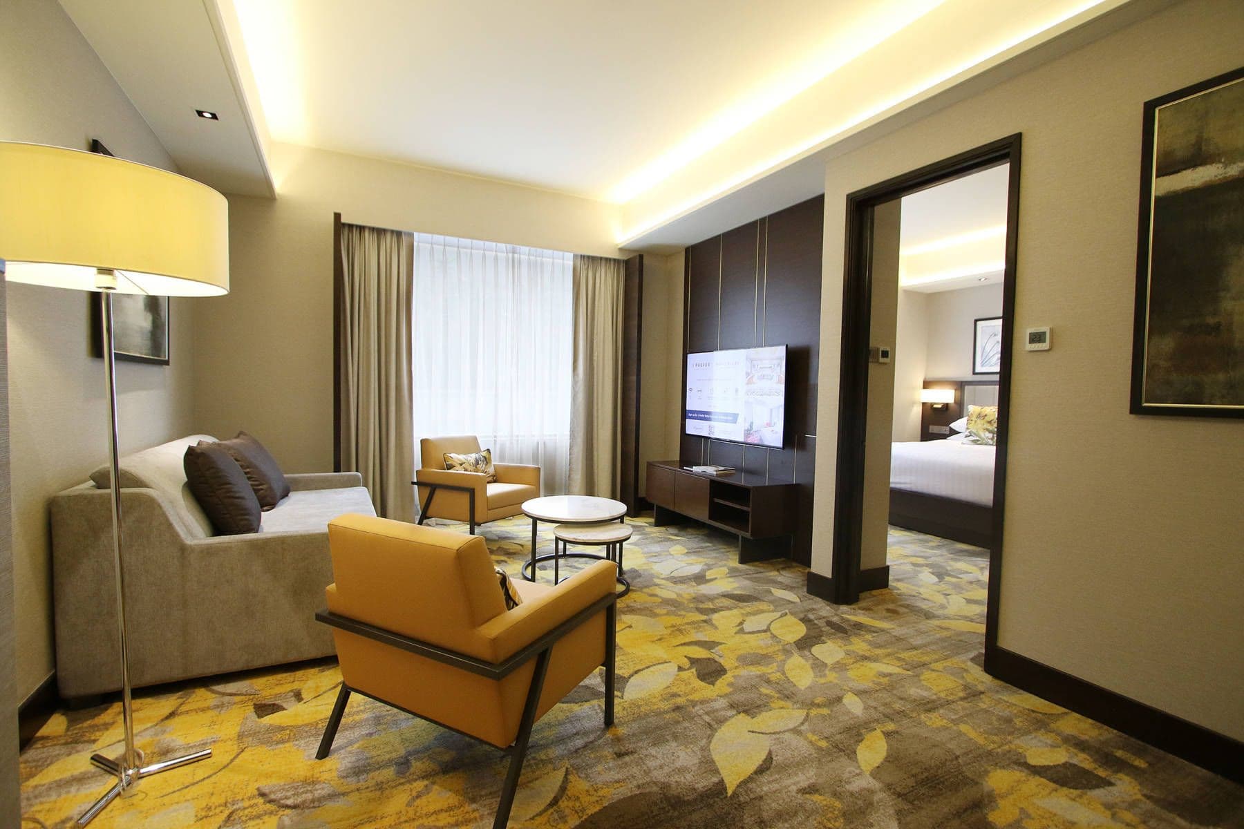 Club Executive Suite - Image 2 of 2